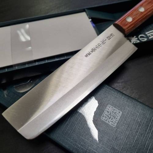 Нож кухонный Накири 135 мм фото 6