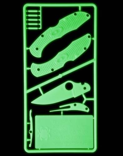 122 Spyderco Пластиковый нож-конструктор Delica 4 Glow in the Dark Plastic Kit фото 15