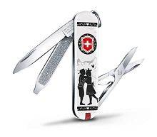 Перочинный нож Victorinox Нож перочинный Victorinox Classic Alps Love (0.6223.L1801) 58 мм 7 функций