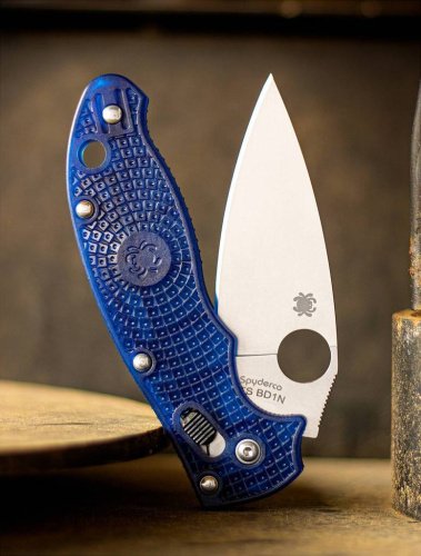Складной нож Spyderco Manix 2 Lightweight Blue 101PBL2 фото 4 Складной нож Spyderco Manix 2 Lightweight Blue 101PBL2 фото 4