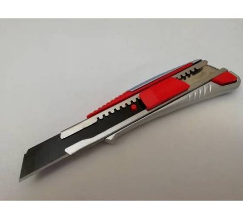 6 VIRA Нож в металлическом корпусе 18 мм Auto-lock 831309 фото 39