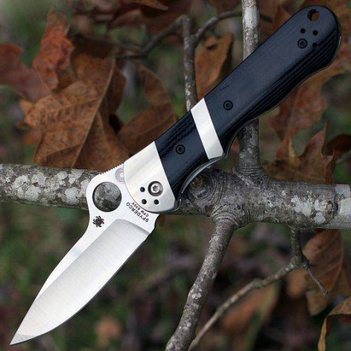 Складной нож Spyderco Lil' Sub-Hilt™ by Butch Vallotton - 224GP Складной нож Spyderco Lil' Sub-Hilt™ by Butch Vallotton - 224GP